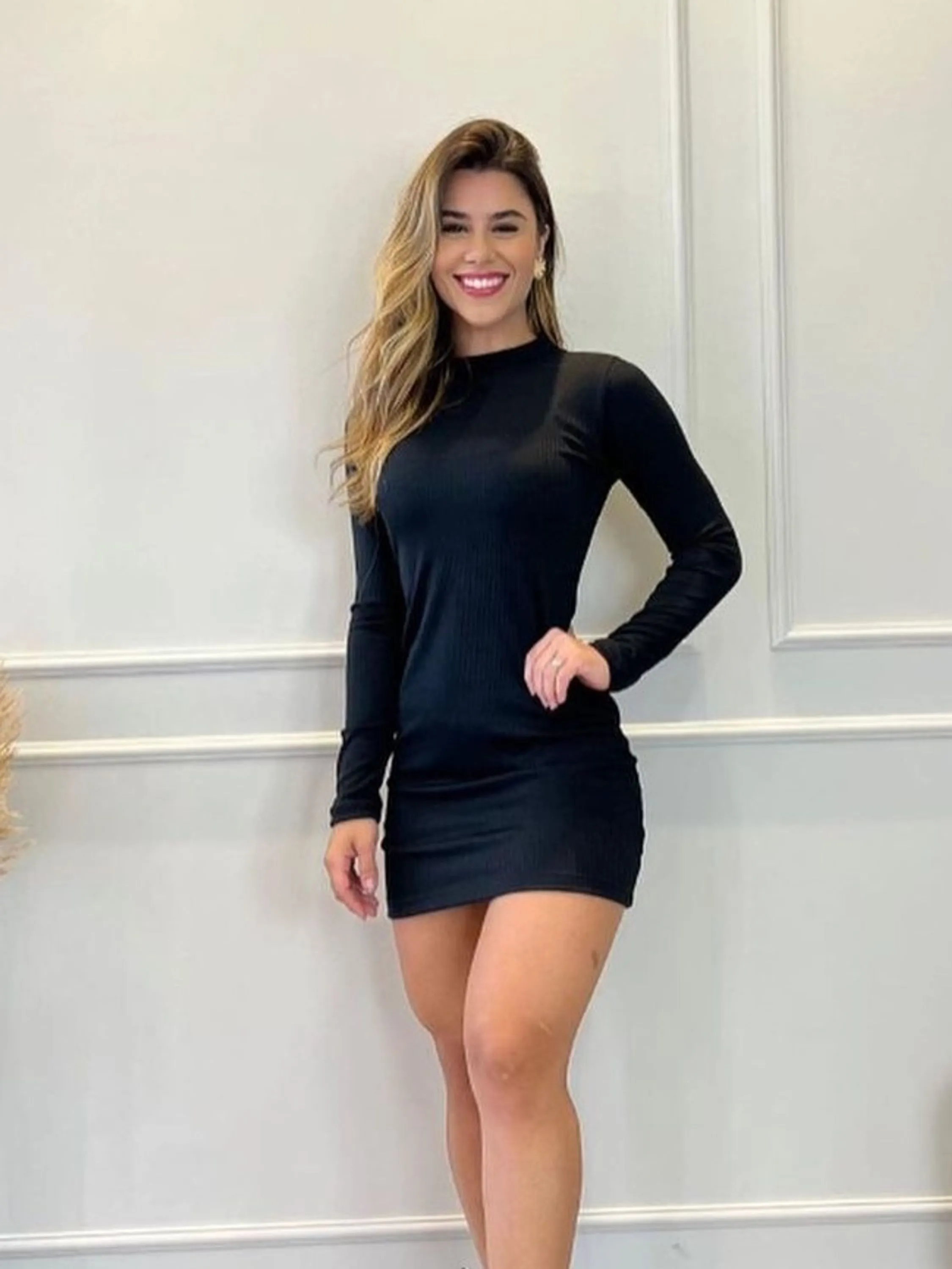 Vestido com manga de gola alta