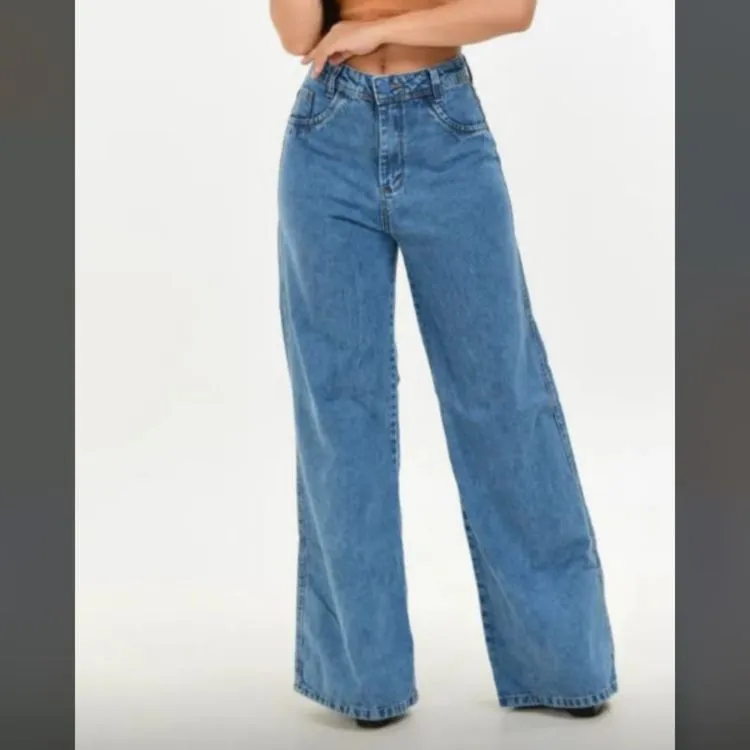 Calça jeans super wide leg