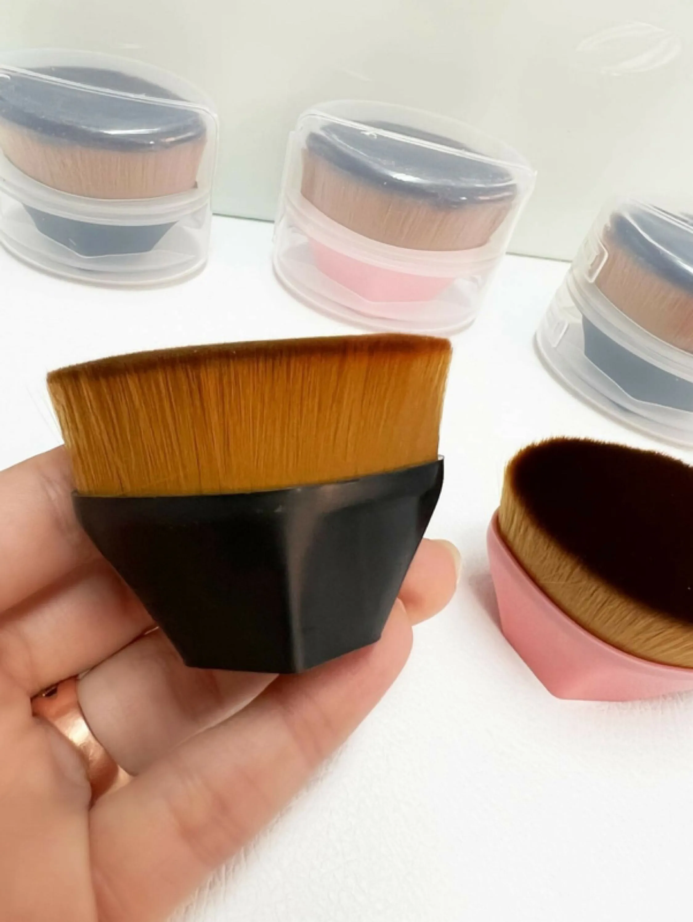 Mini pincel hexagonal blogueira - Naluna makeup