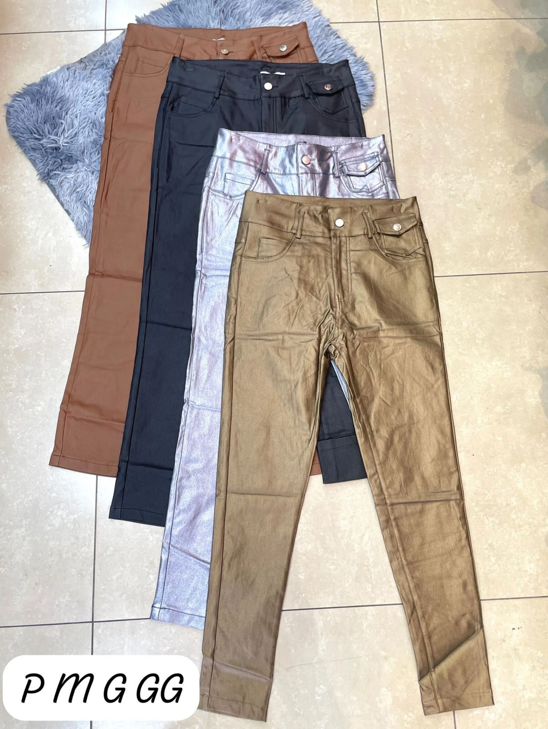 Calça resinada com lycra importado