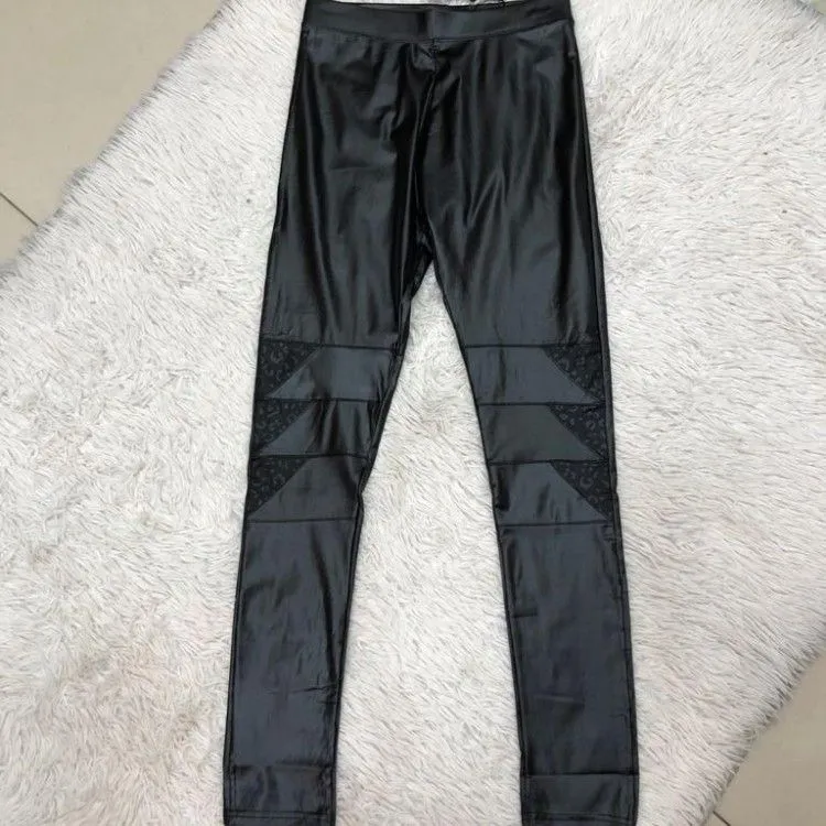 Calça legging feminina de cirrê