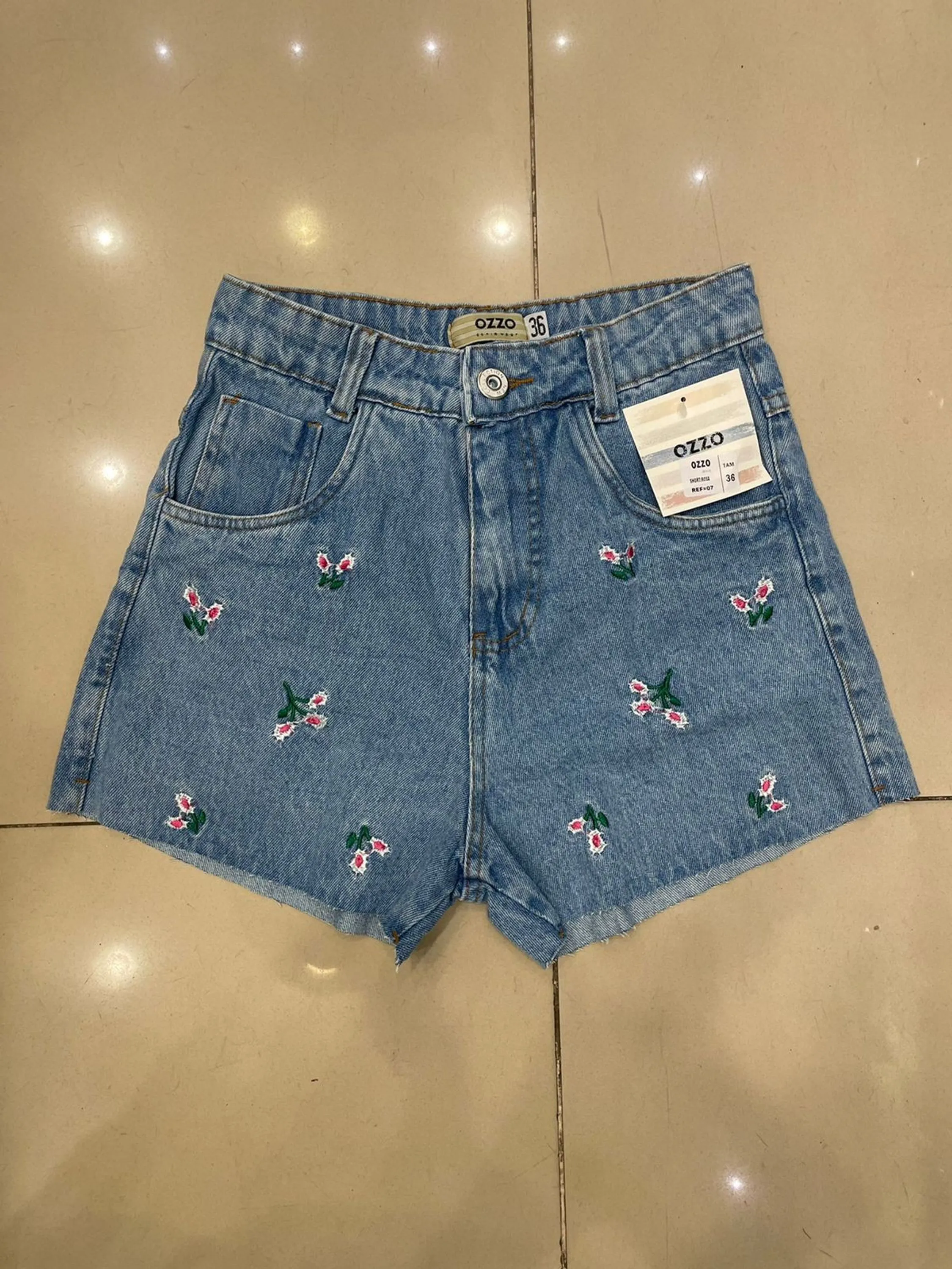 Short bordado flor rosa 07