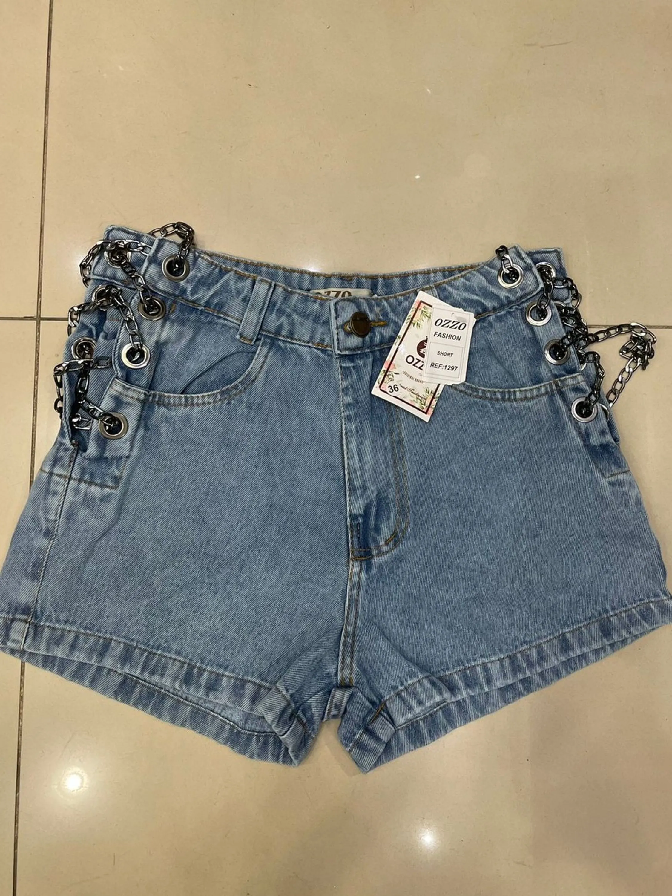 Short mom com corrente 1297