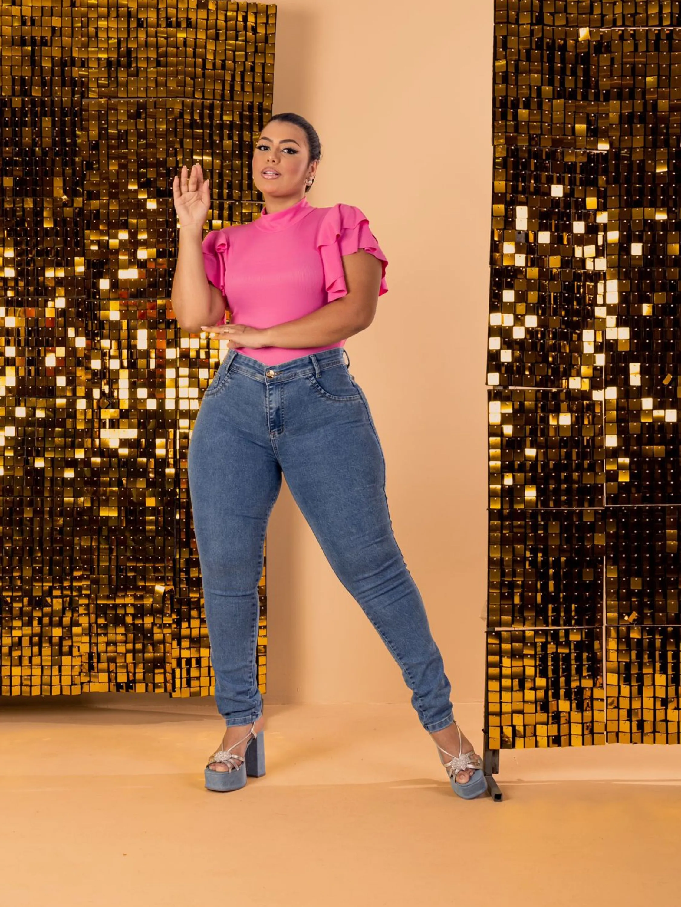 Calça jeans Plus size linha premium com lycra , cintura alta