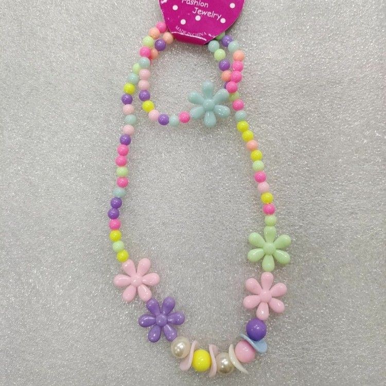 Colar com pulseira decorado infantil