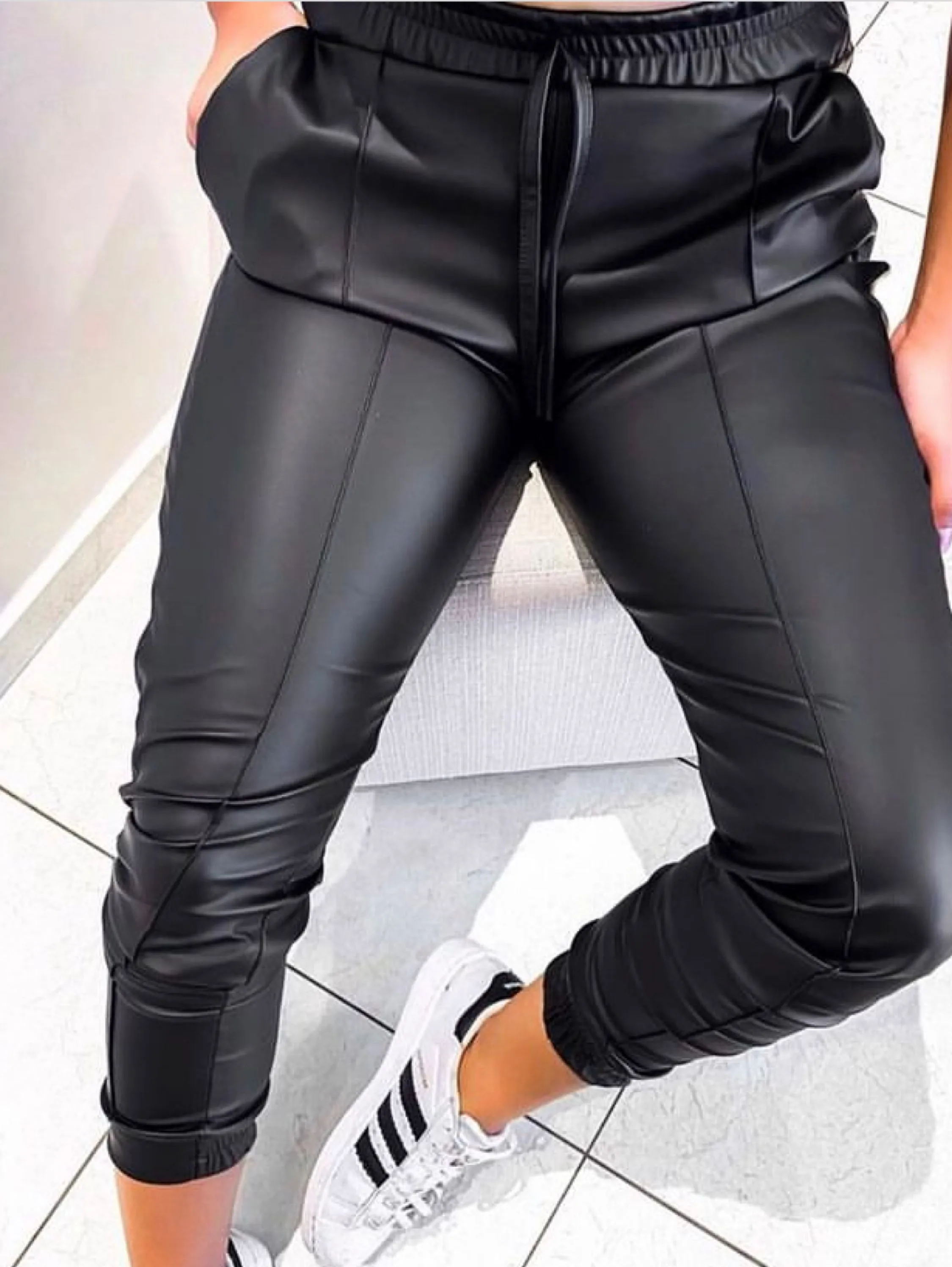 Calça Couro Jogger