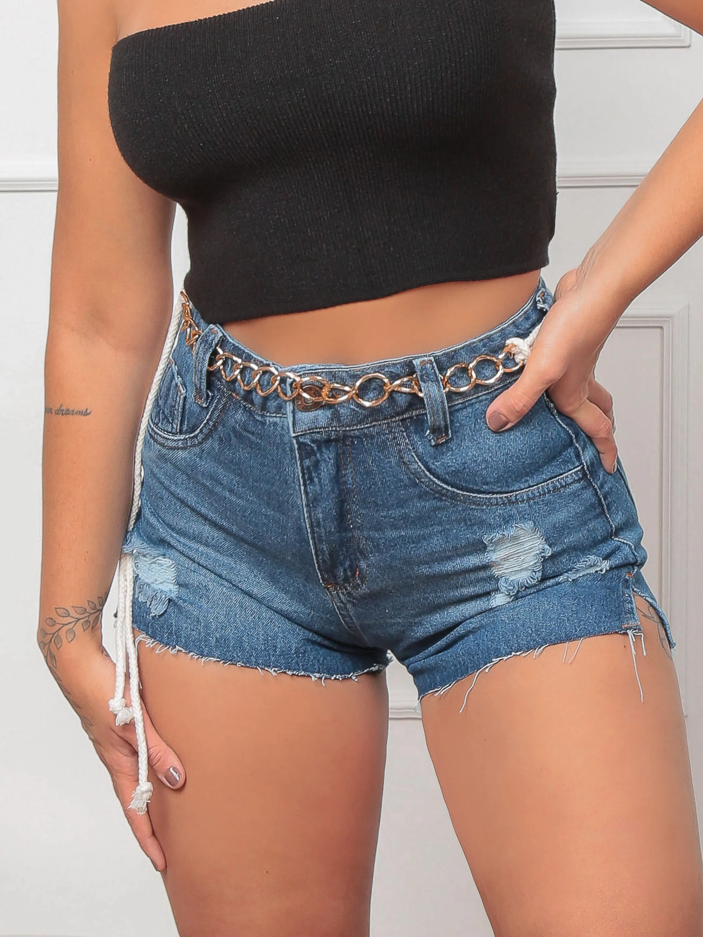 Short Jeans Feminino Destroyed Cordão Cintura Alta