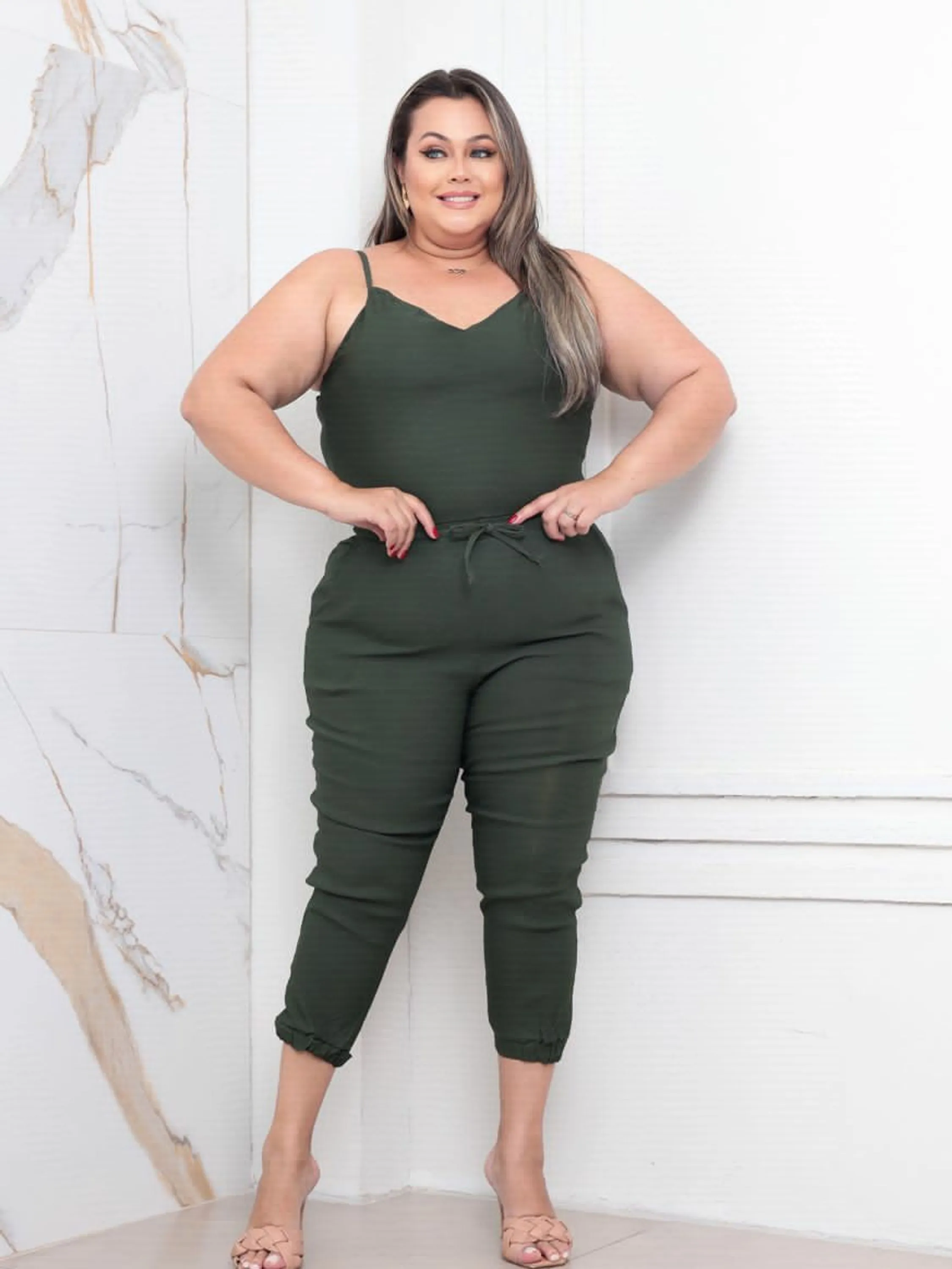 Macacão Jogger Plus Size ⭐