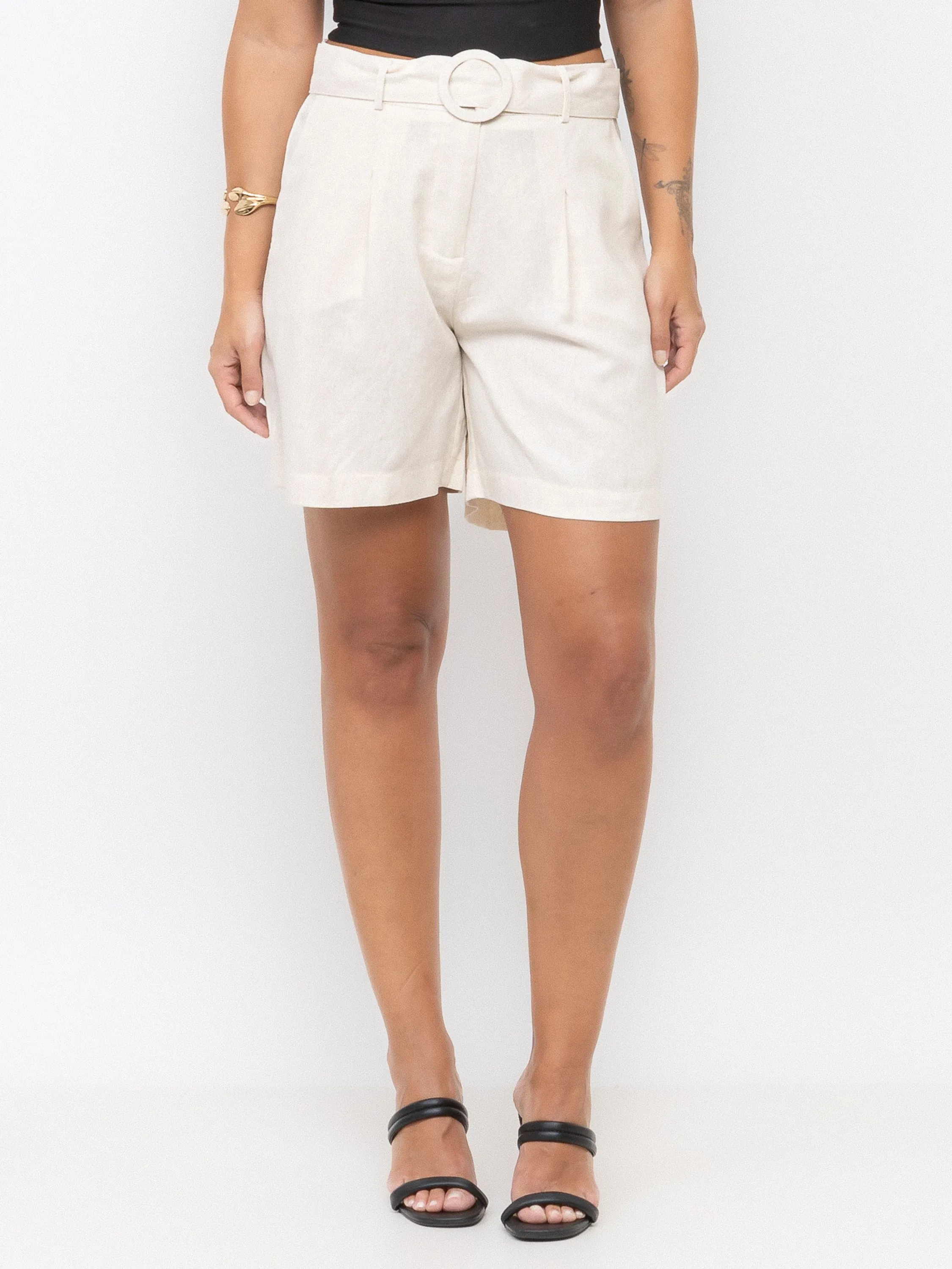 Bermuda Shorts Liso Femenina Com Cinto