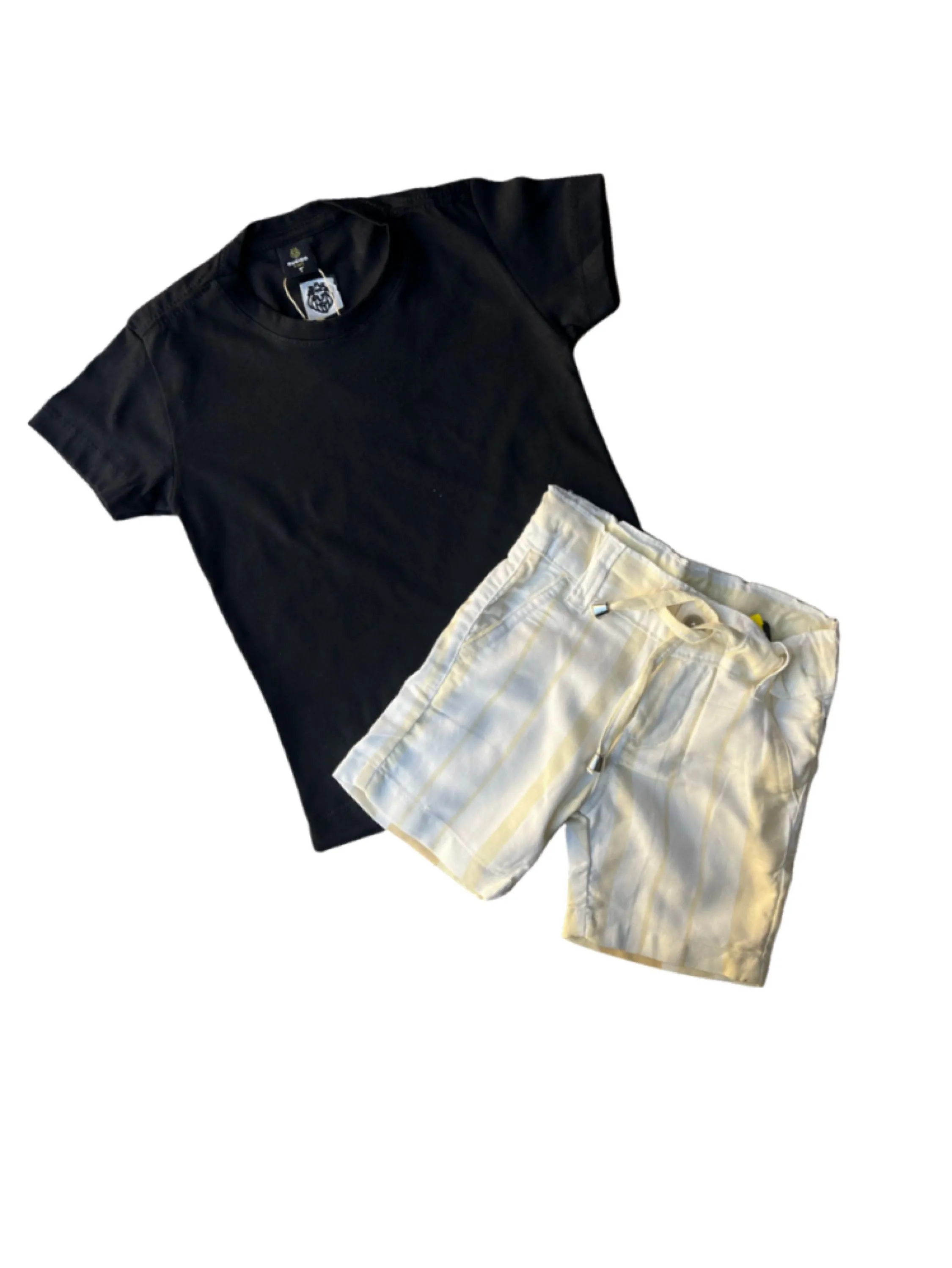 Combo Camisa Basic Black e Bermuda Linho Listrada