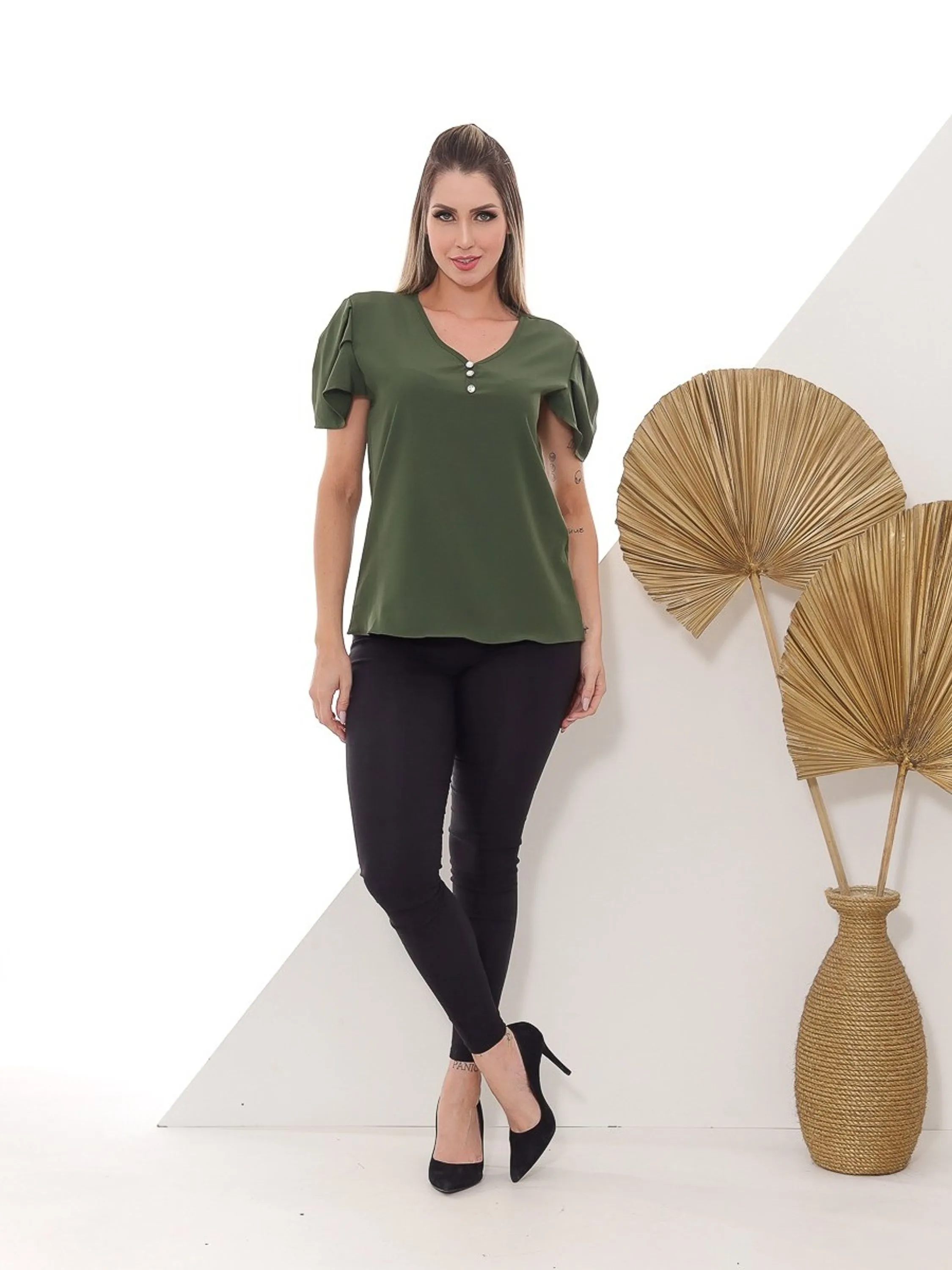 BLUSA FEMININA MANGA CURTA MANGA BUFANTE GOLA V COD: 205