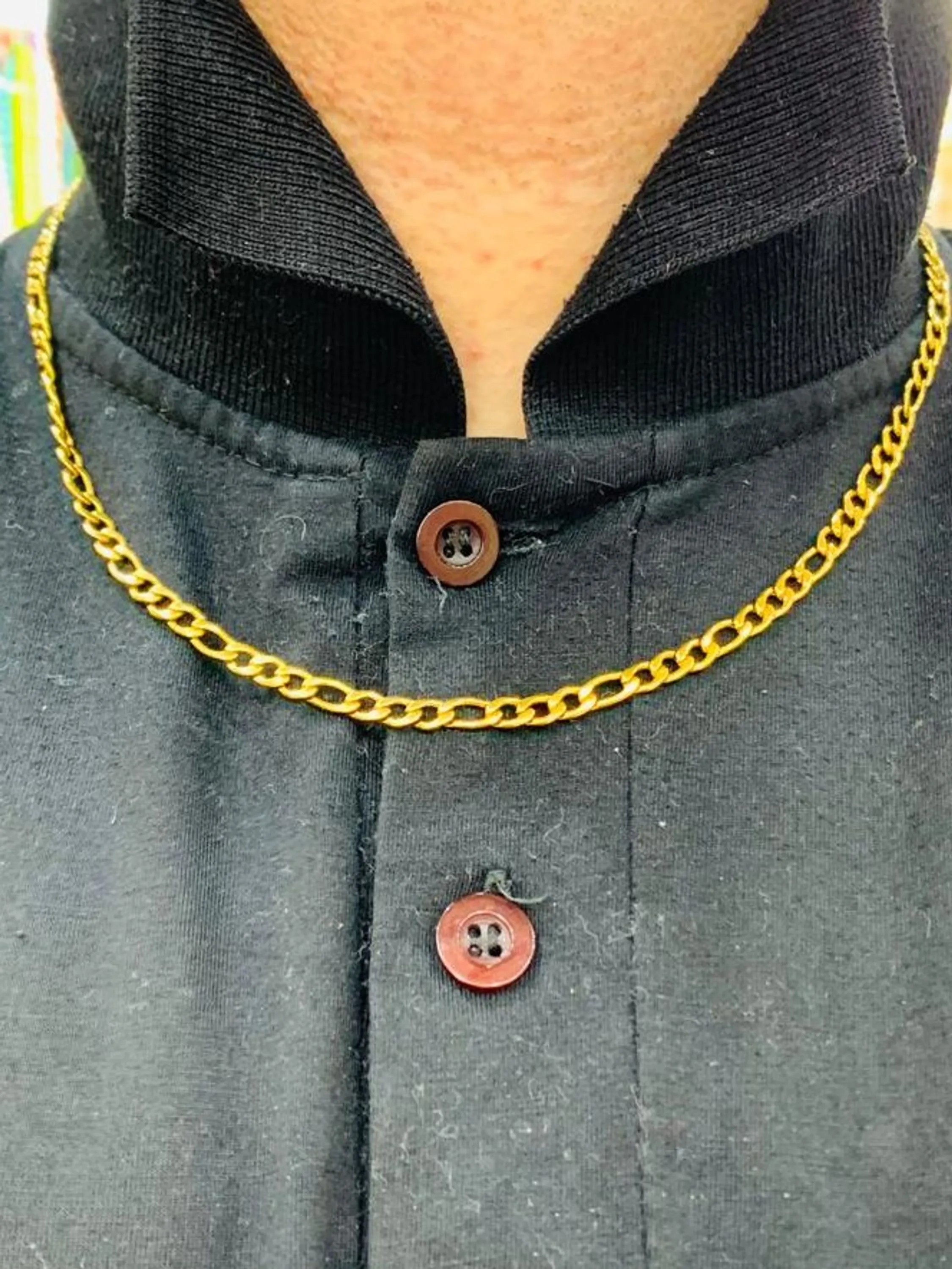 Colar Dourado Em Corrente Masculino  .