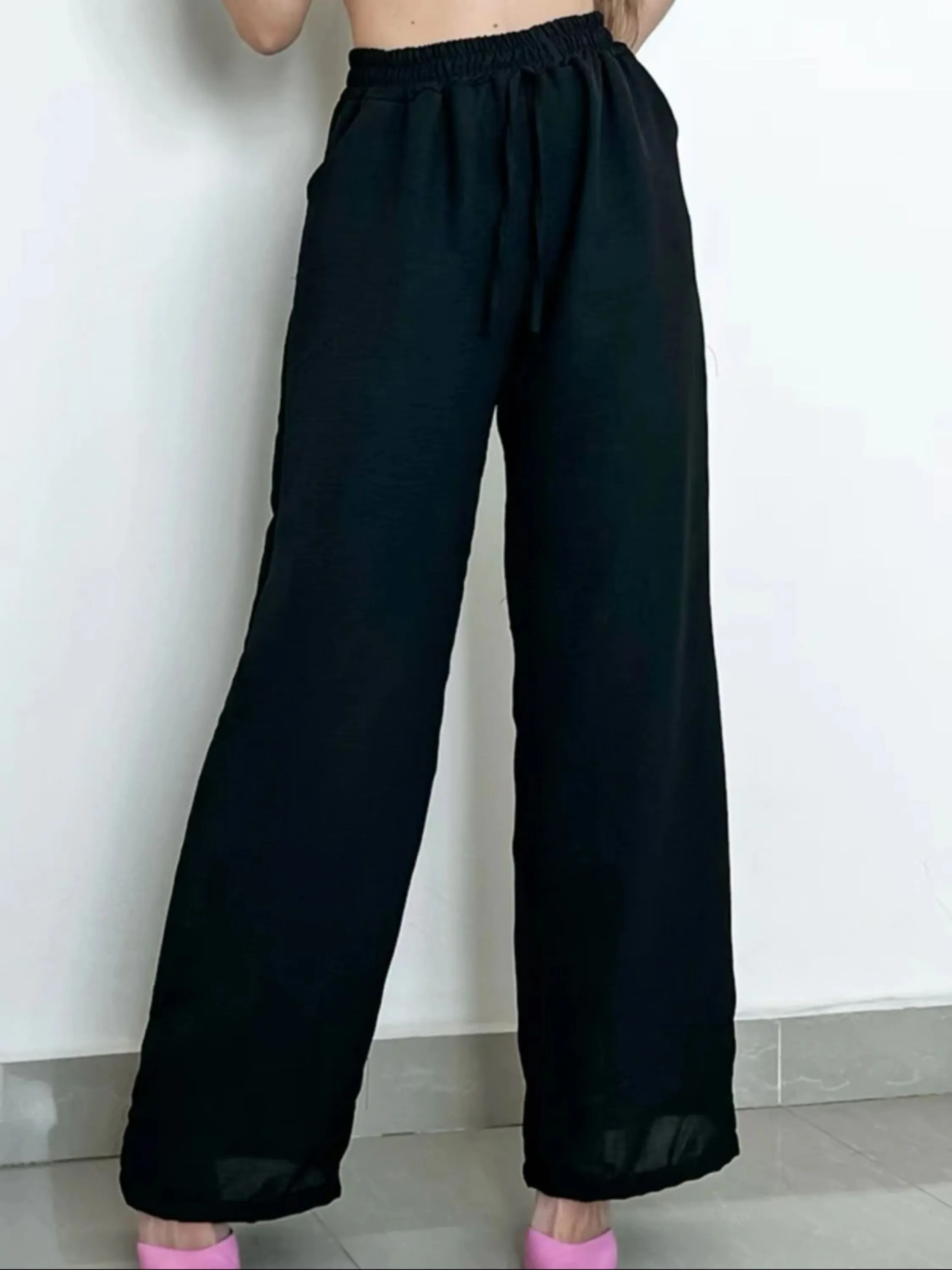 Calça pantalona feminina liso tecido duna