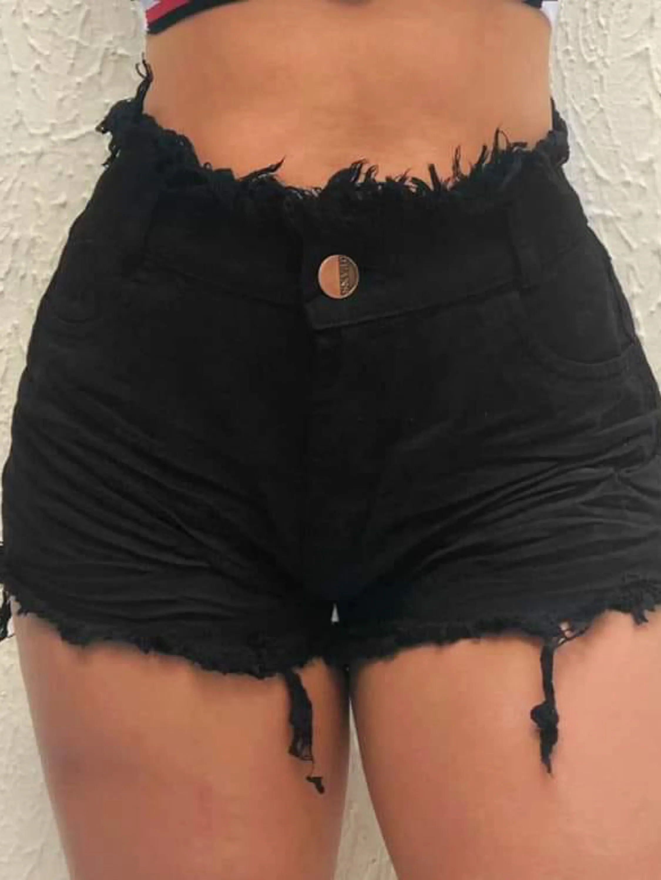 Short preto cos desfiado liza