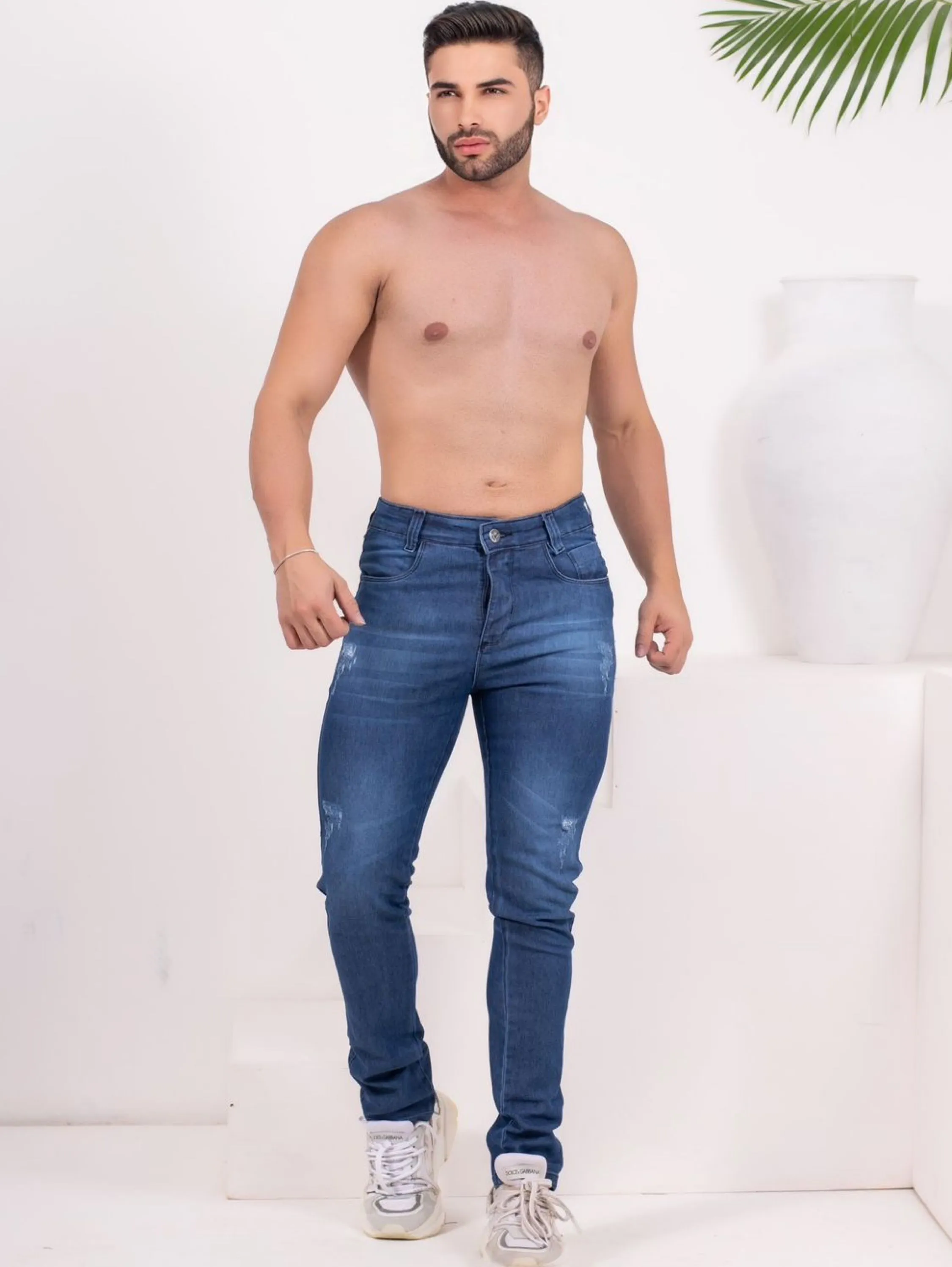 Calça jeans na lycra