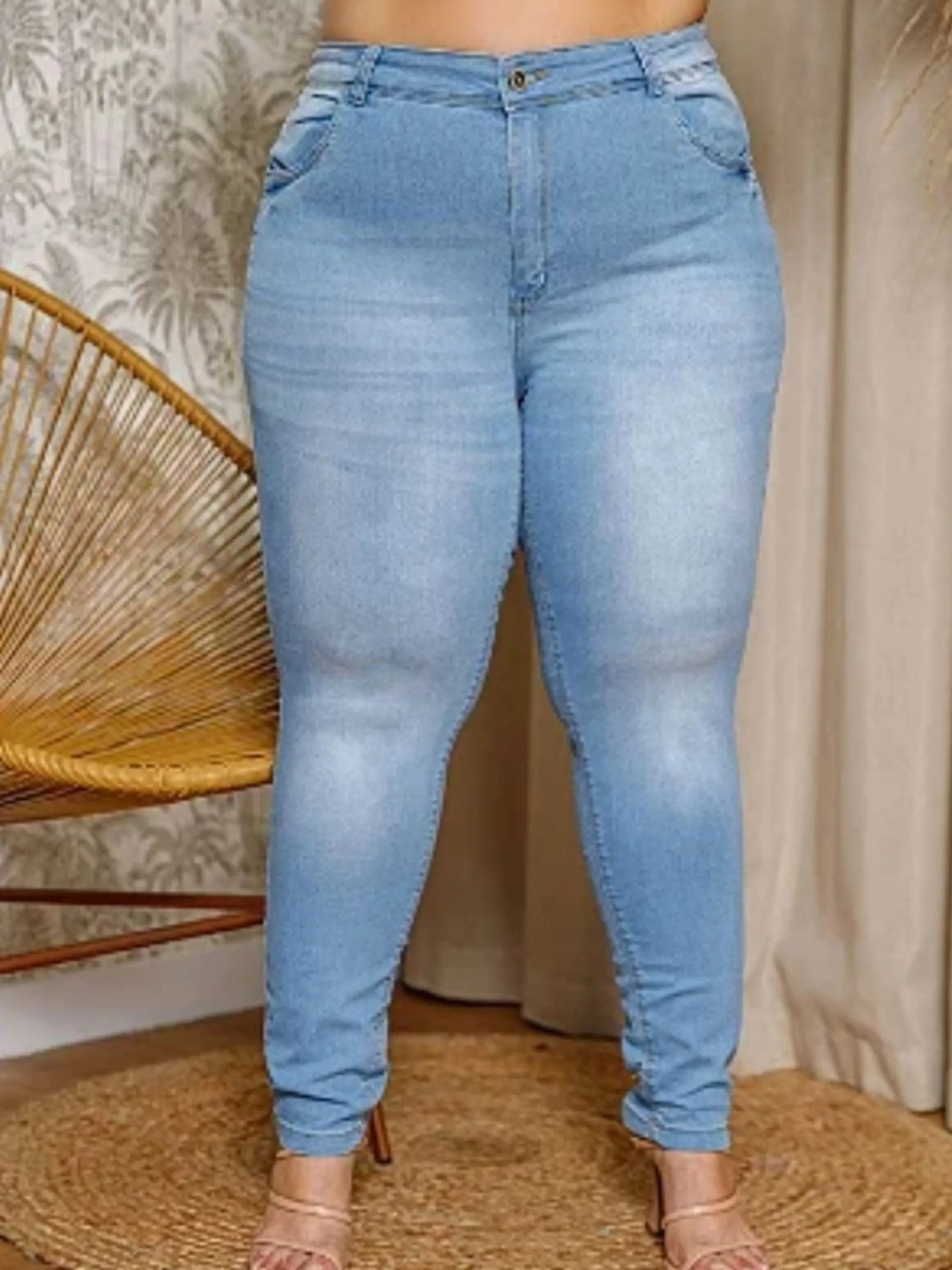 Calça jeans feminina plus size