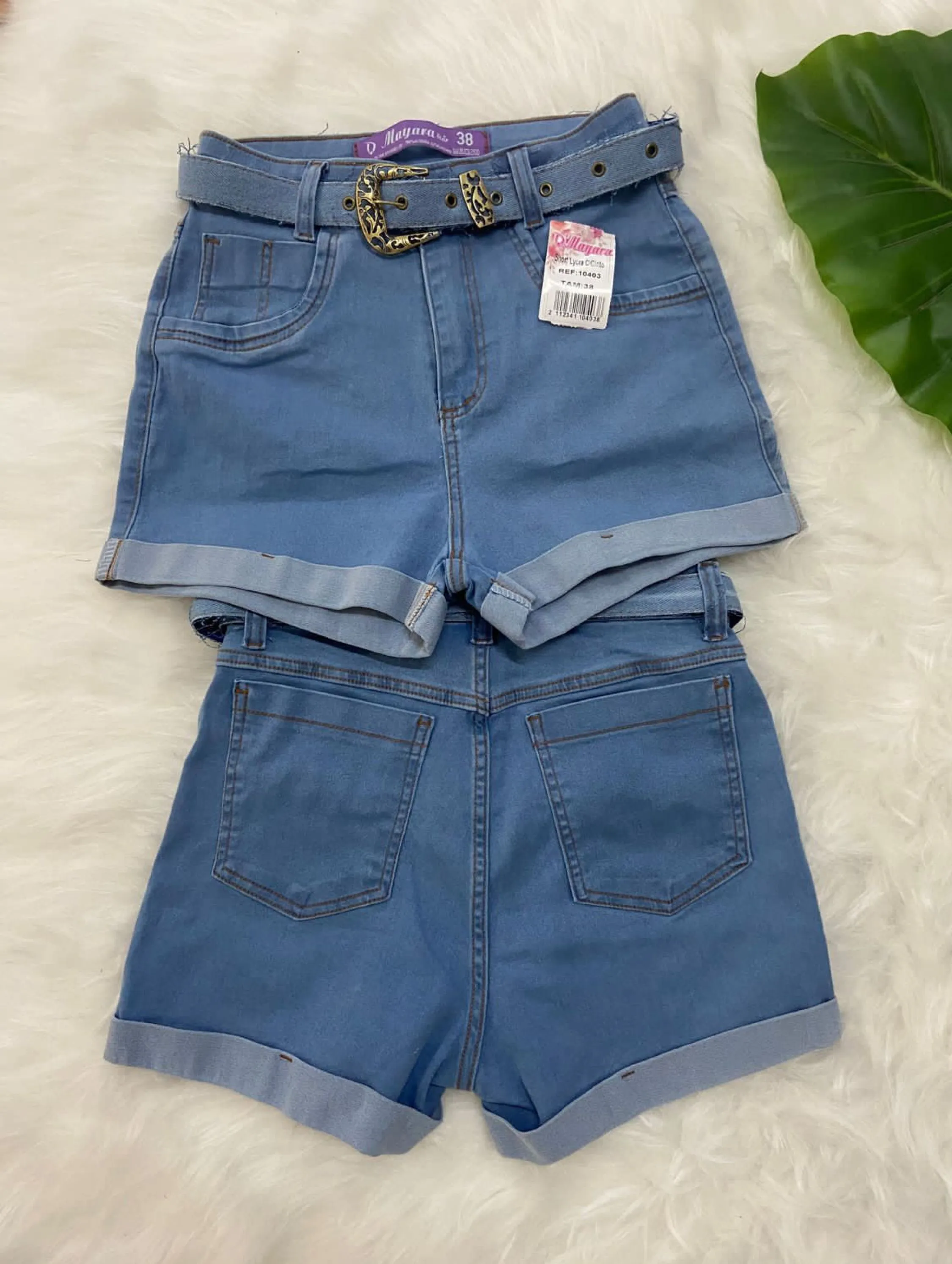 Shorts jeans feminina