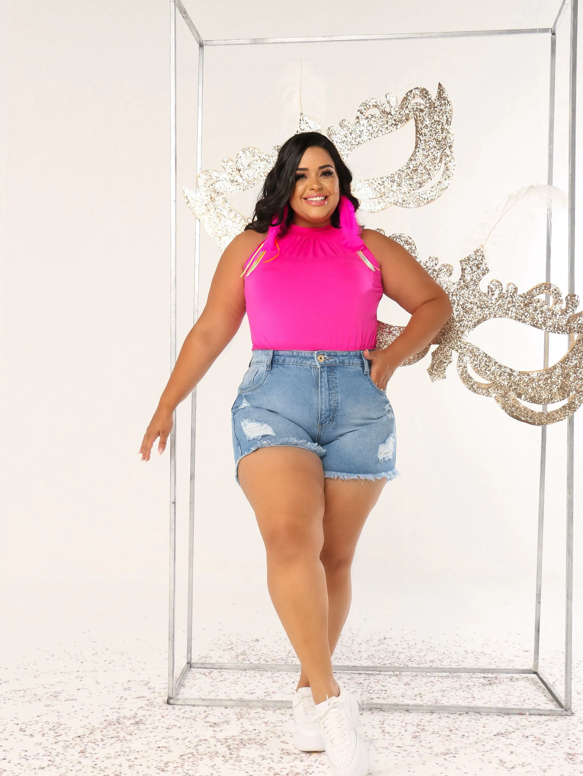 Short jeans feminino claro plus size