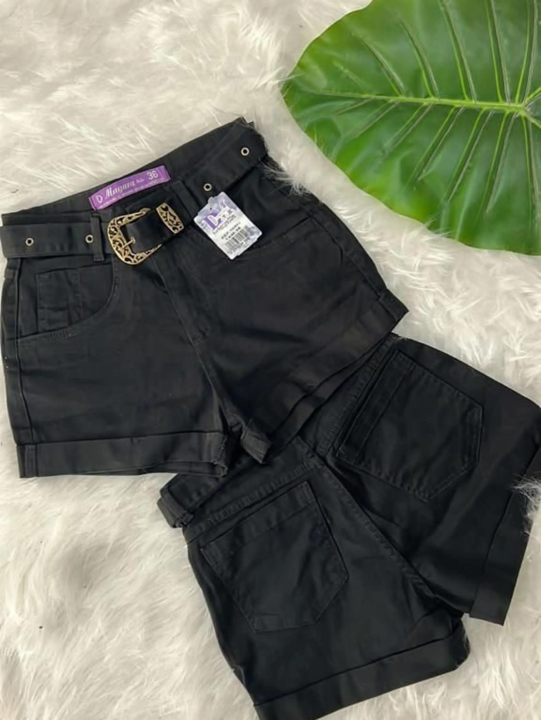 Short jeans feminino preto