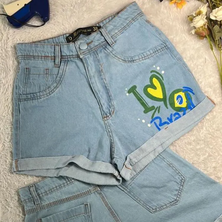 Short jeans feminino