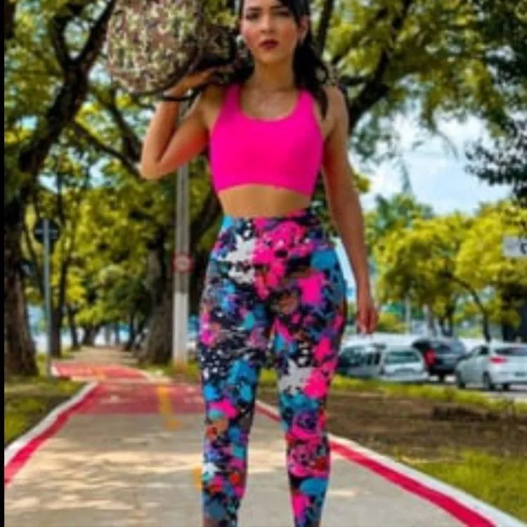 Calça legging estampada cintura alta tamanhos P M G e GG moda fitness