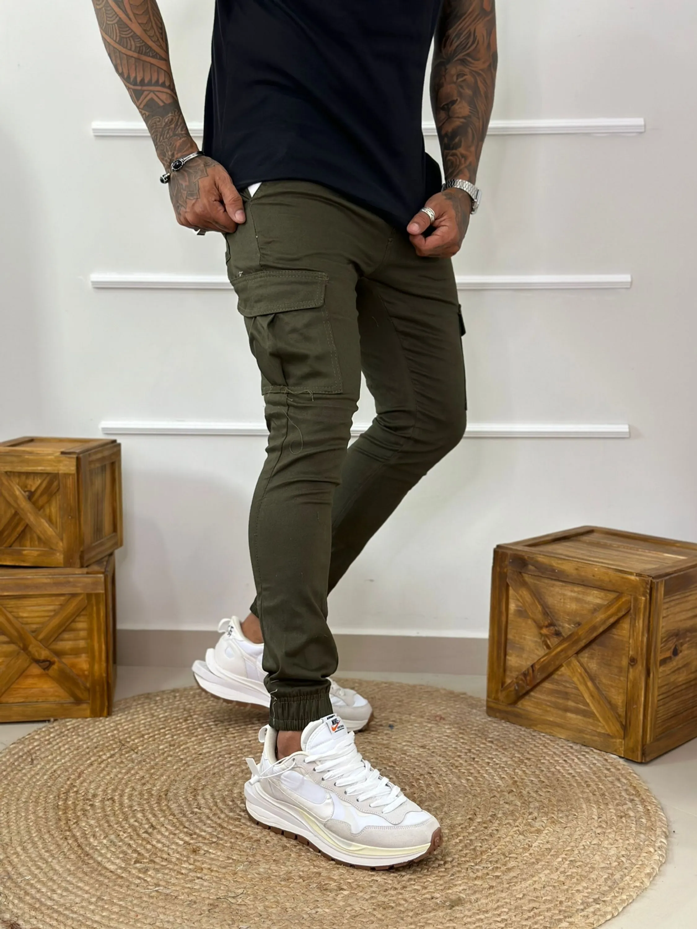 Calça Jogger cargo verde militar