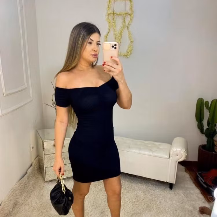 Vestido ombro a ombro