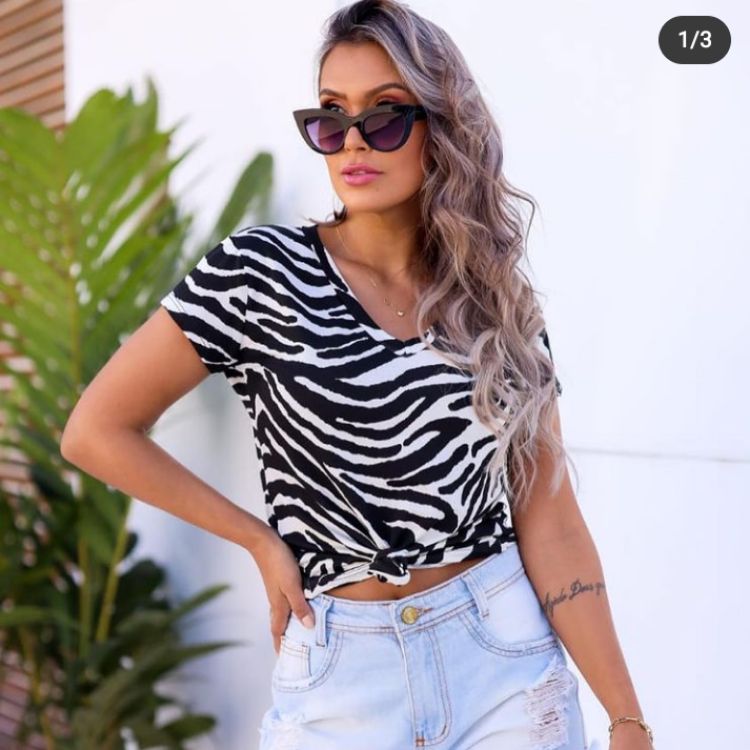 T shirt zebra