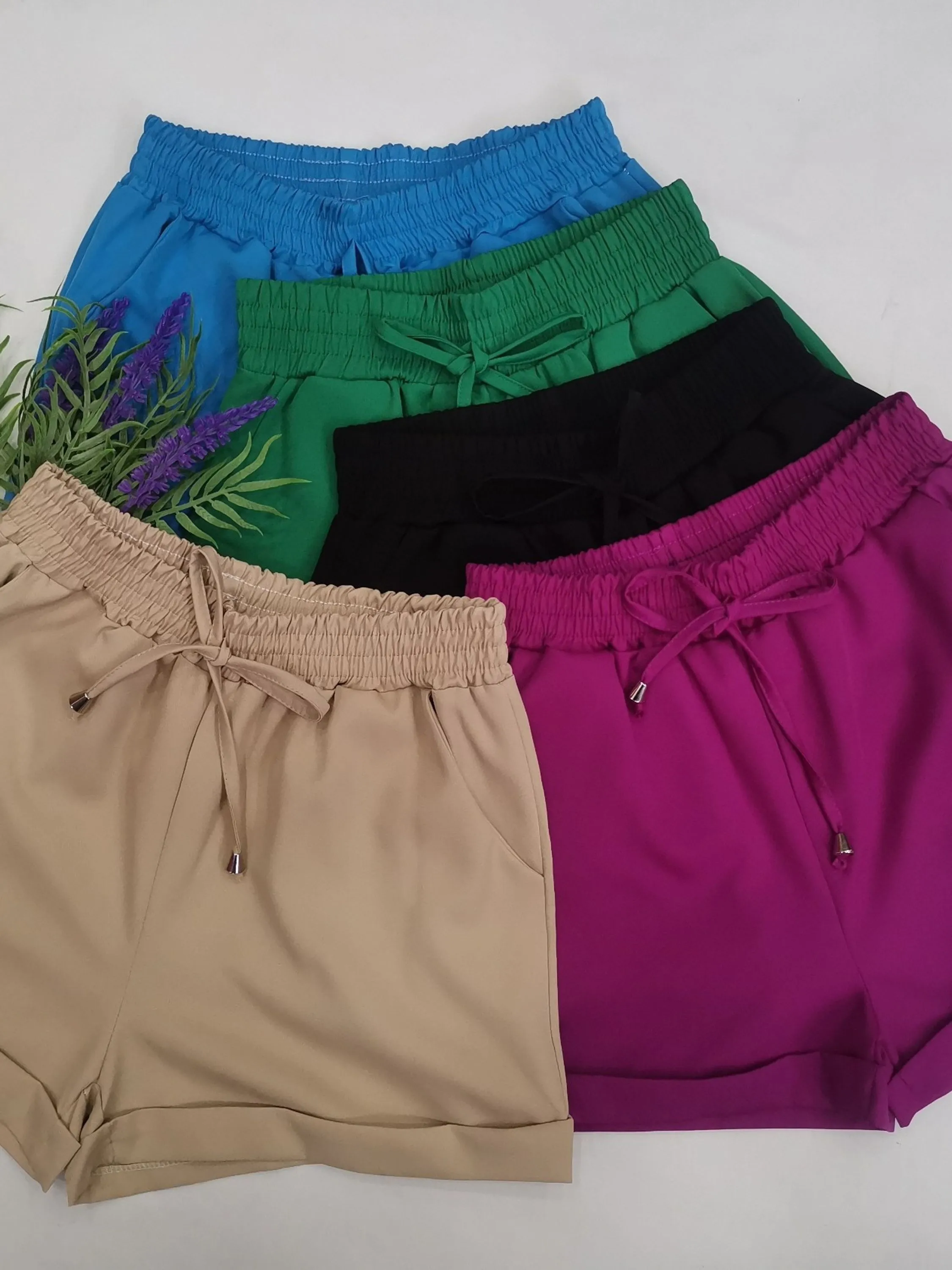 Shorts de alfaiataria com elástico