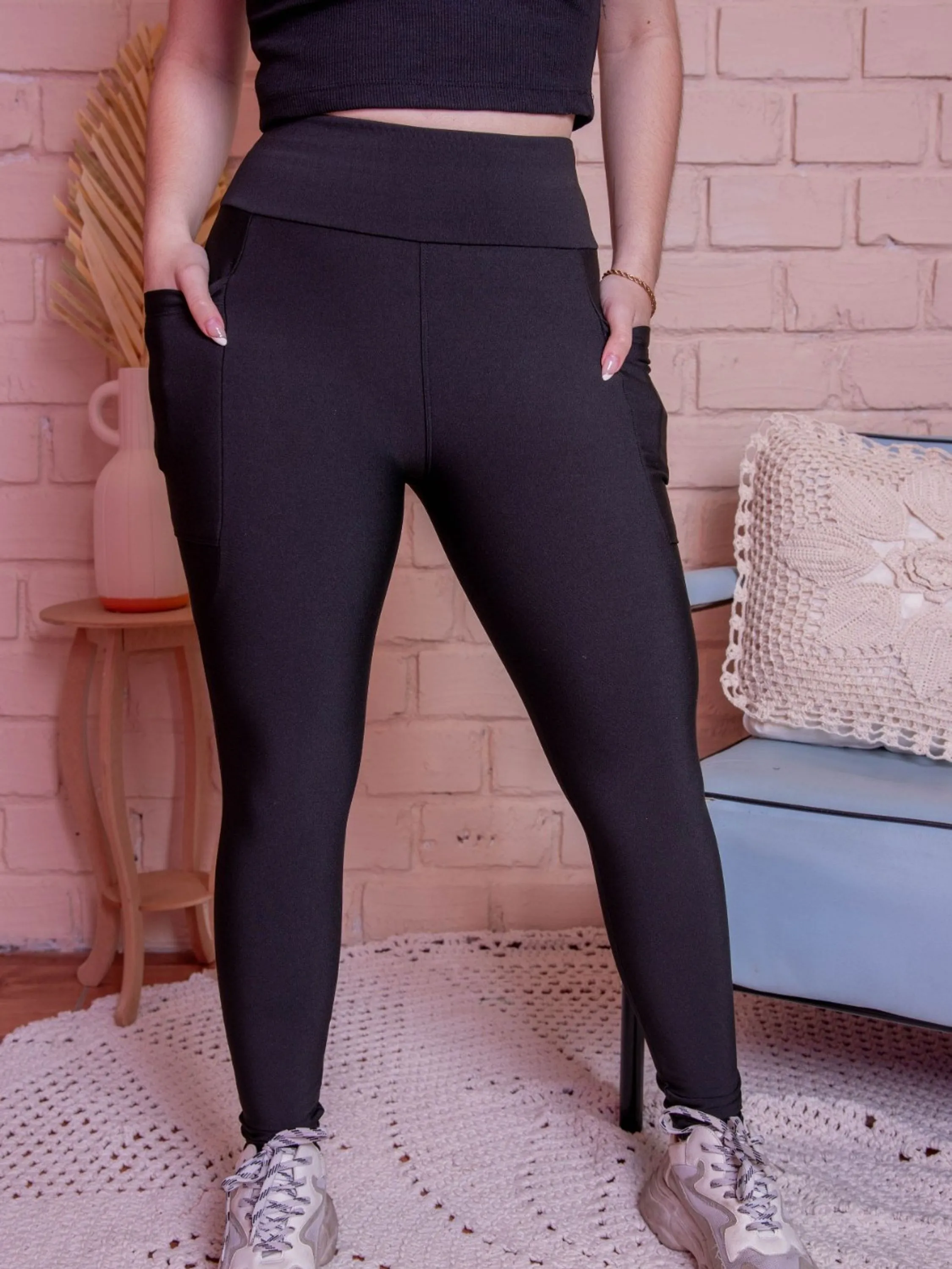 Calca legging para academia com bolso o6