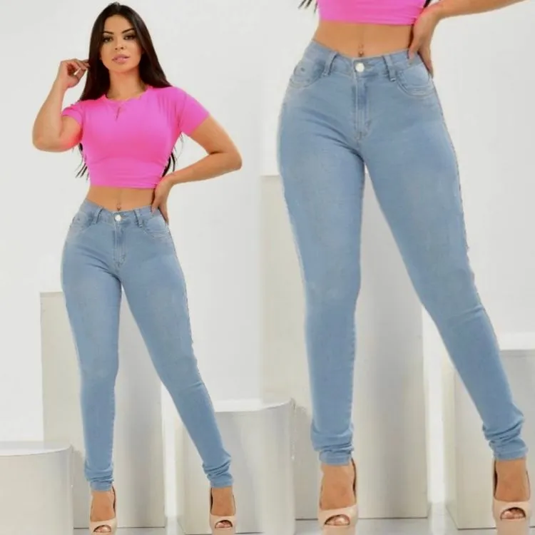 Calça jeans skinny com lycra