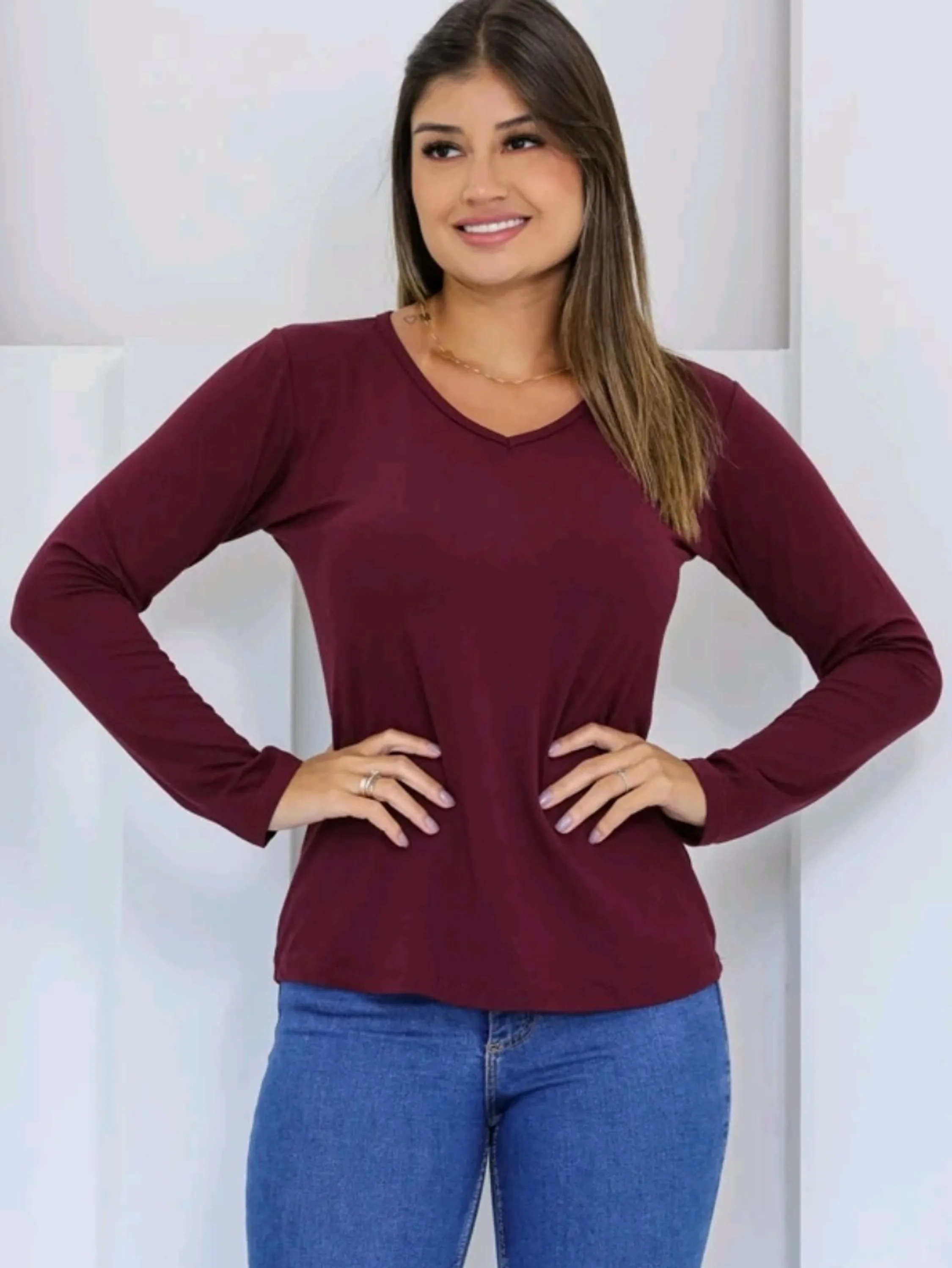 Blusa manga longa básica gola redonda