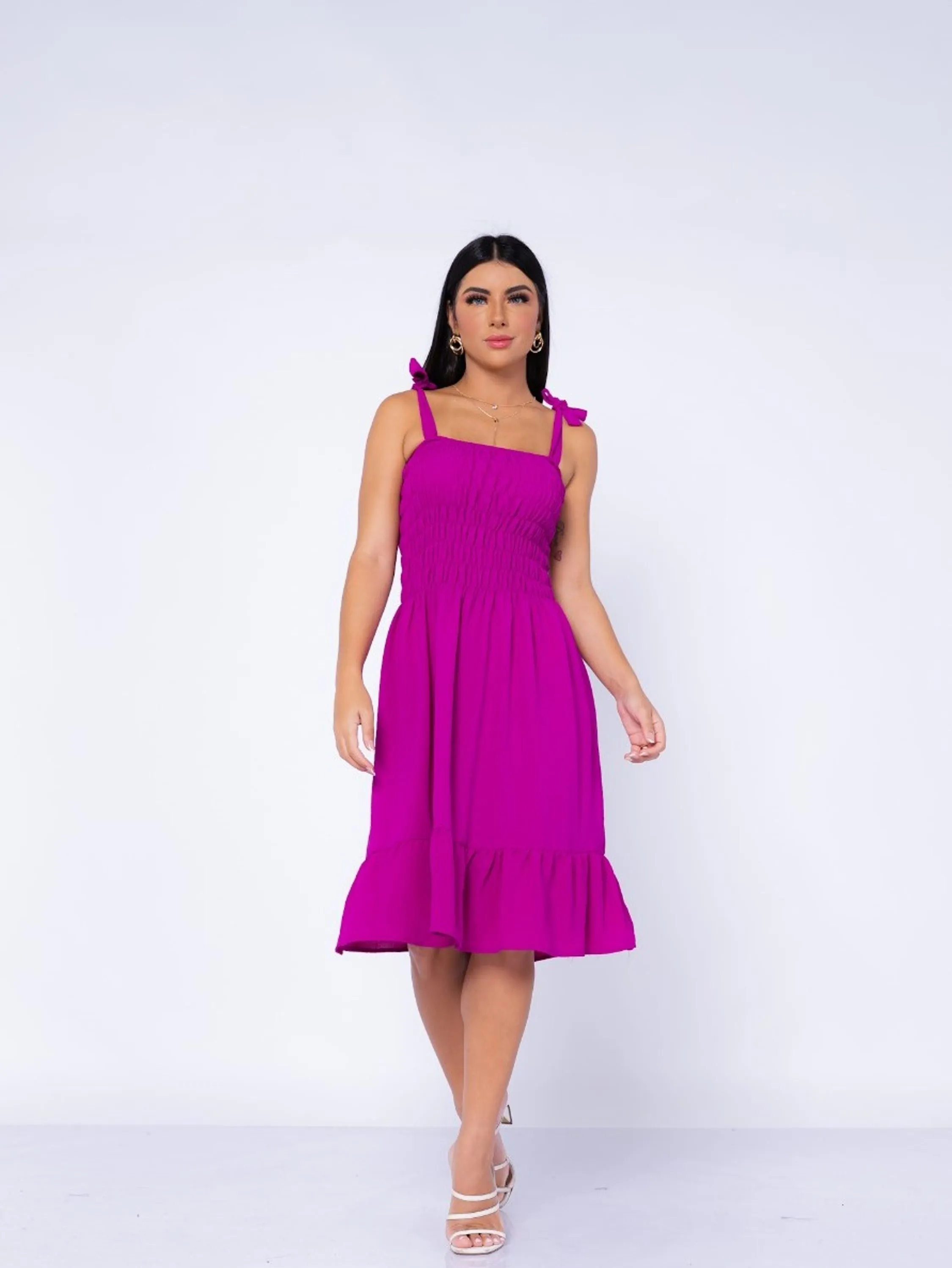 Vestido Curto alça látex