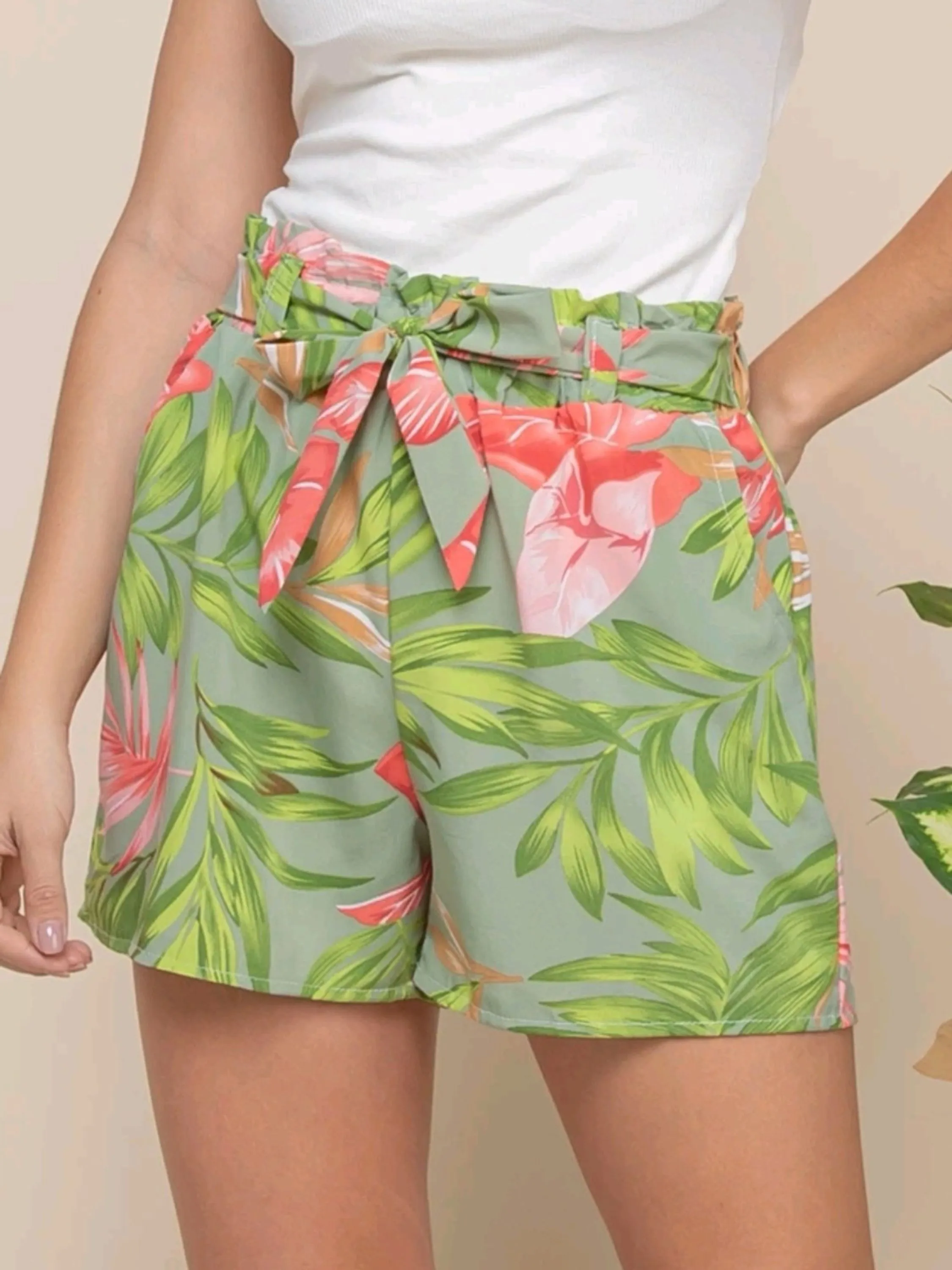 Shorts de estampa com cinto amarra