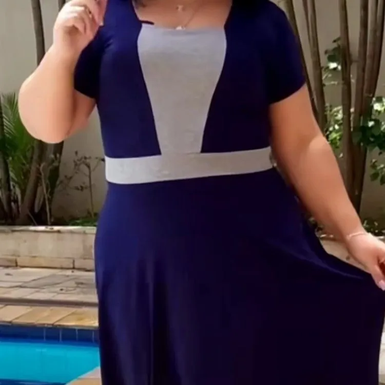 Vestido feminino em Viscolycra listrado moda evangélica com  bolso moda plus size