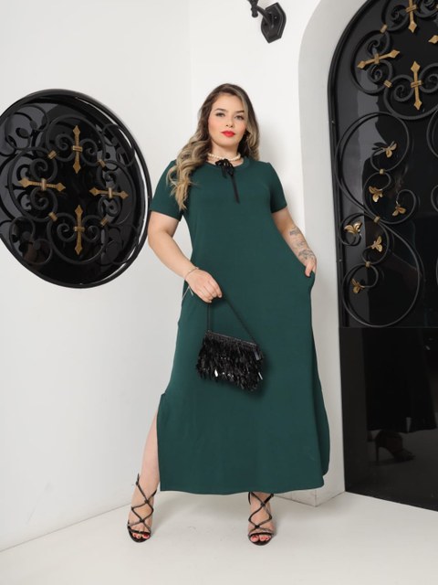 Vestido Feminino Plus Size com Fenda em Viscolycra