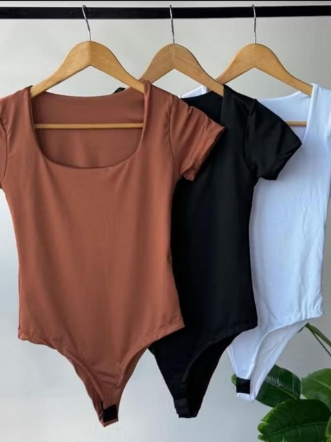 Body Suplex com maguinha e gola quadrada