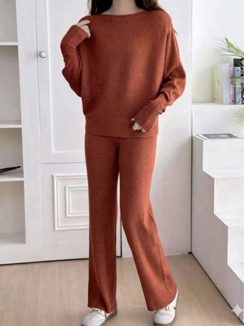 Conjunto de blusa morcego