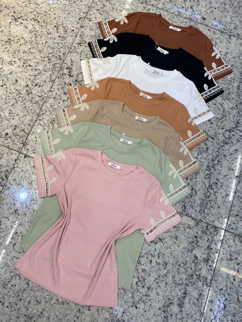T-shirt com bordado manga curta shu loja