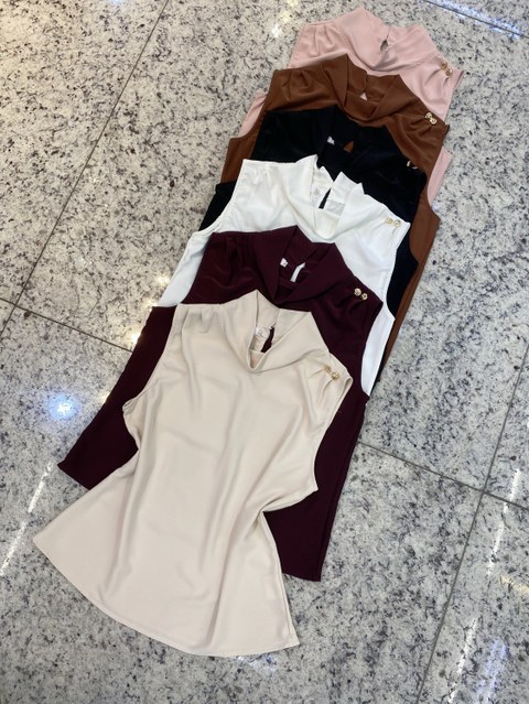 blusa lisa com botão sem manga shu loja