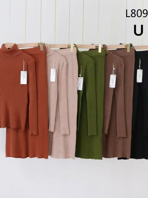 Conjunto blusa com saia