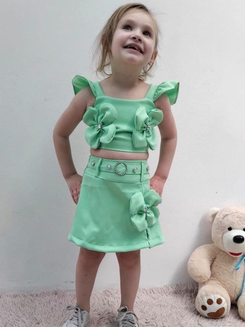 Conjunto infantil de flor com shorts saia (25)