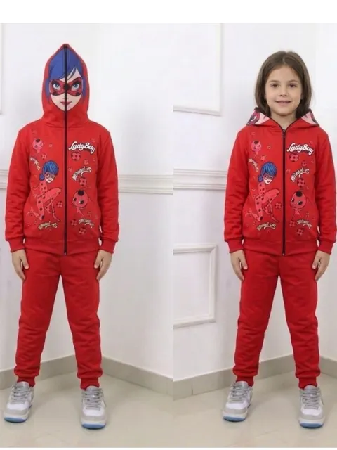 Conjunto flanelado infantil com touca