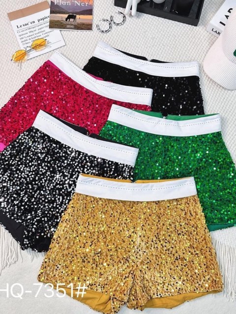 Short Paete Carnaval com forro moda brilho