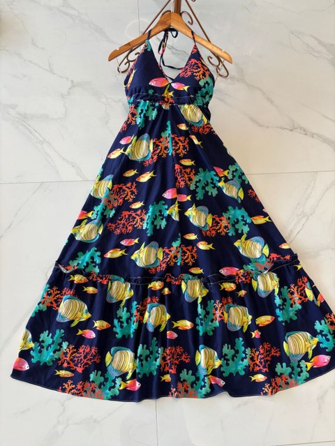 V1318: vestido longo novo, com bojo 3D, costa nua.