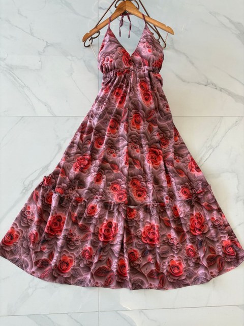 V1315: vestido longo novo, com bojo 3D, costa nua.