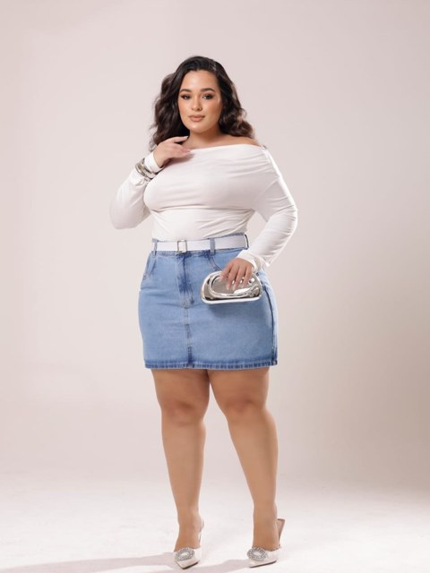 Saia jeans plus size com cinto feminina