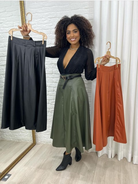 Saia couro fake modelo  godê