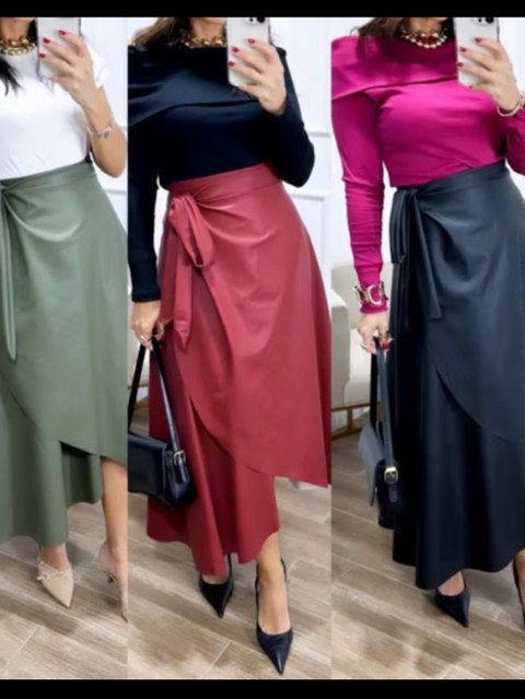 Saia envelope couro fake