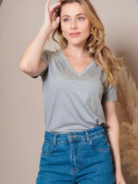 Blusa gola V